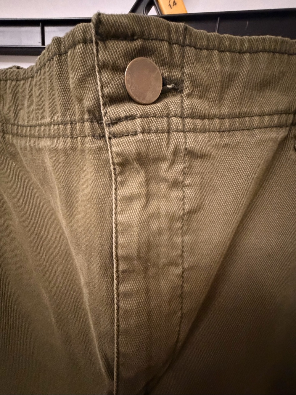 Old Navy Olive Green Balloon Cargo Jogger Pants - Picture 6 of 16